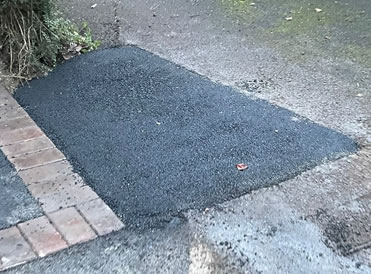 Emergency pothole patching UK